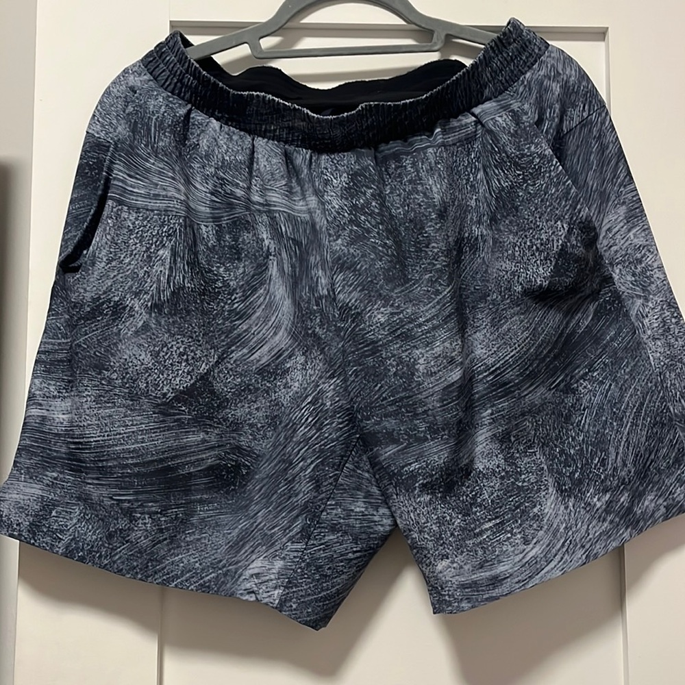 Lululemon shorts - lined
